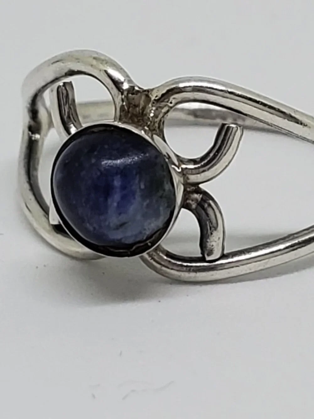 Stunning Dainty Open Scroll Work Deep Blue Round Stone in Sterling Silver Ring